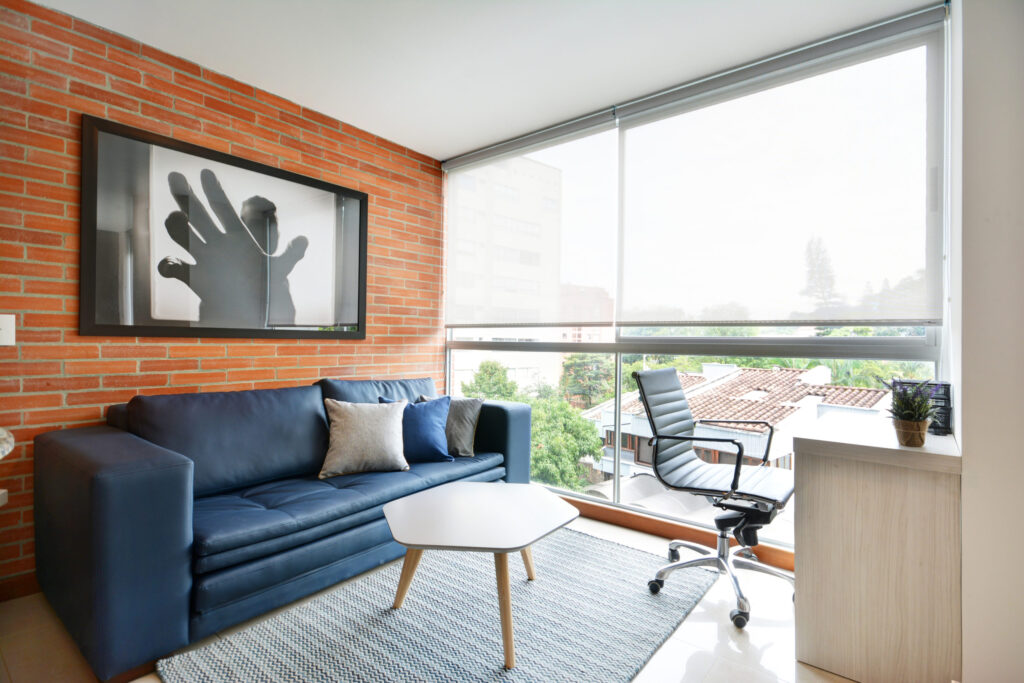 12. Living Room 1