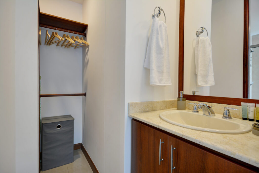 16. Bath Area