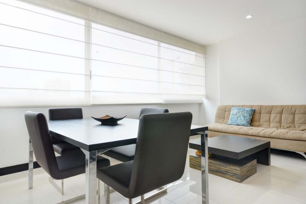 Nueva Alejandria 1502 - 6. Dining Table
