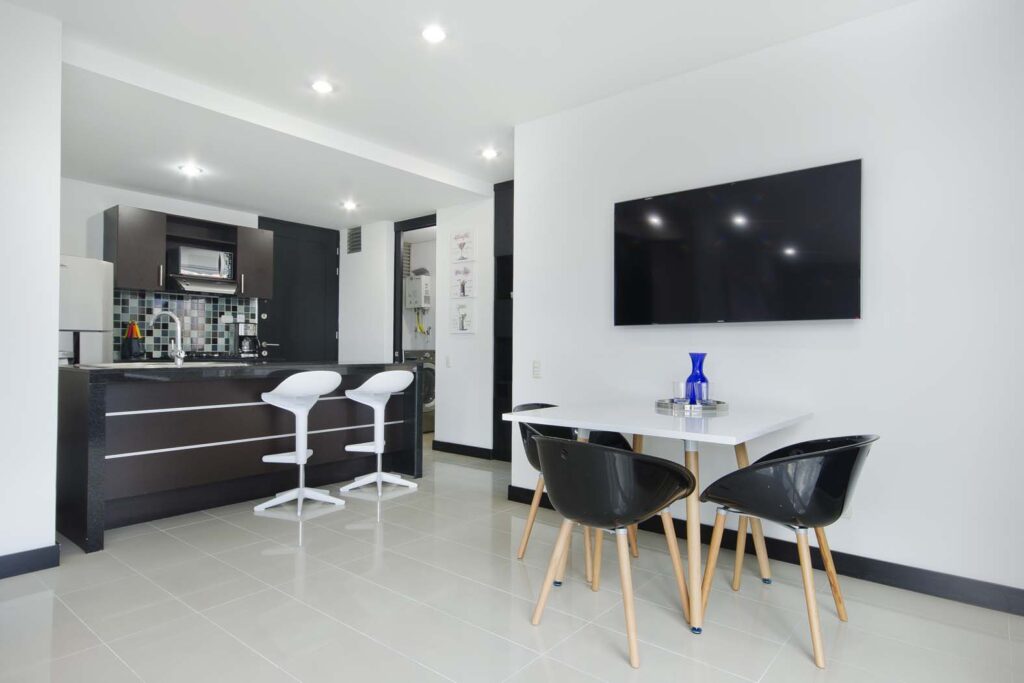 Nueva Alejandria 1804 - 5. Dining Table and Kitchen