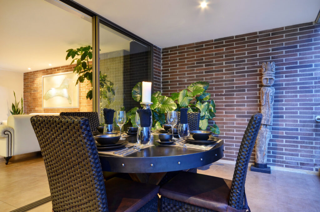 Table to inside