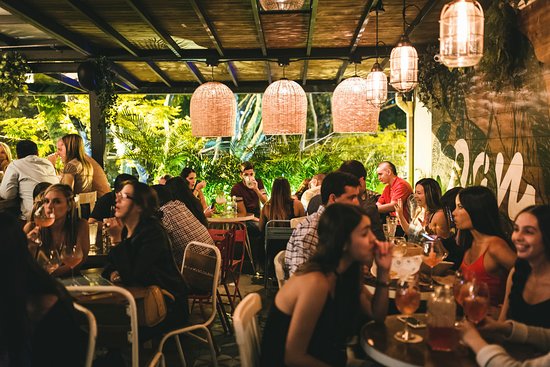 Bars to Meet Someone in Medellin