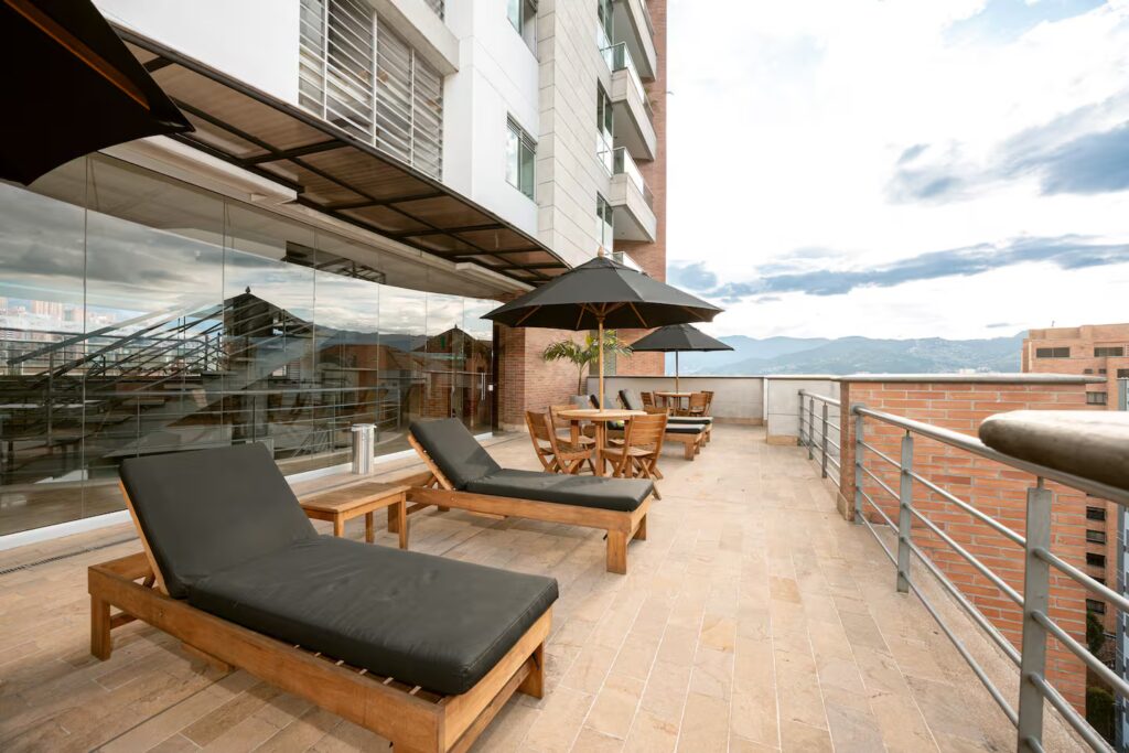 26fb7424-68ec-4ead-a89a-f790fa2bca8c