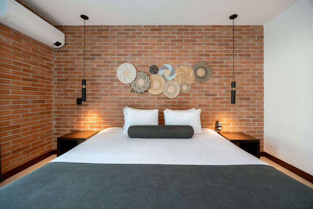 8ffa8482-e758-4457-8cb3-89038ca5b2d8