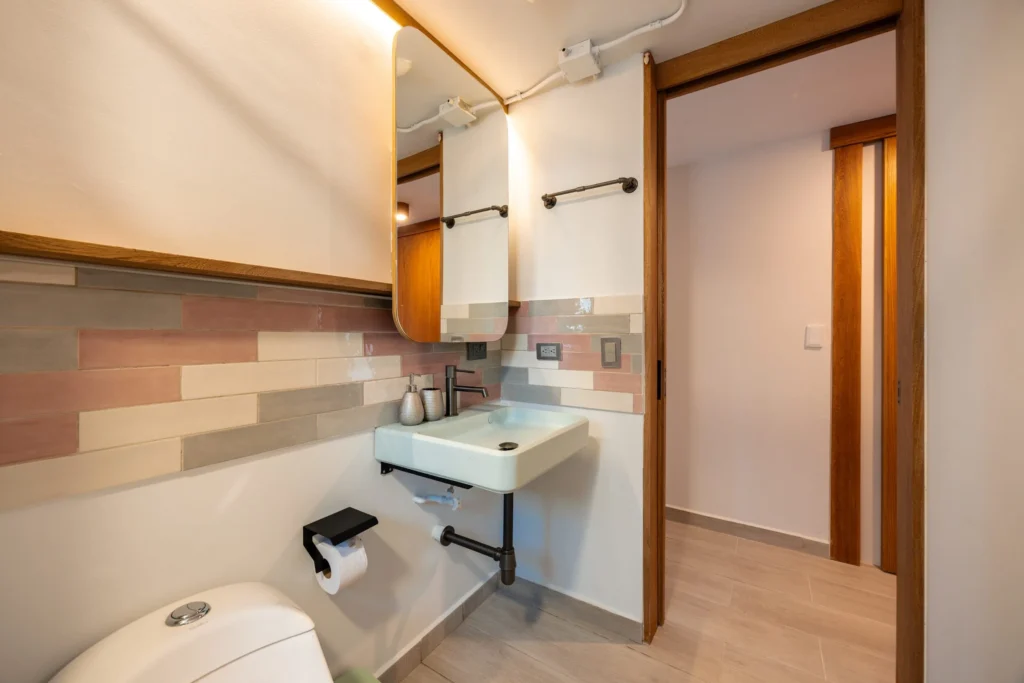 Asturias-402-furnished-rentals-medellin-65