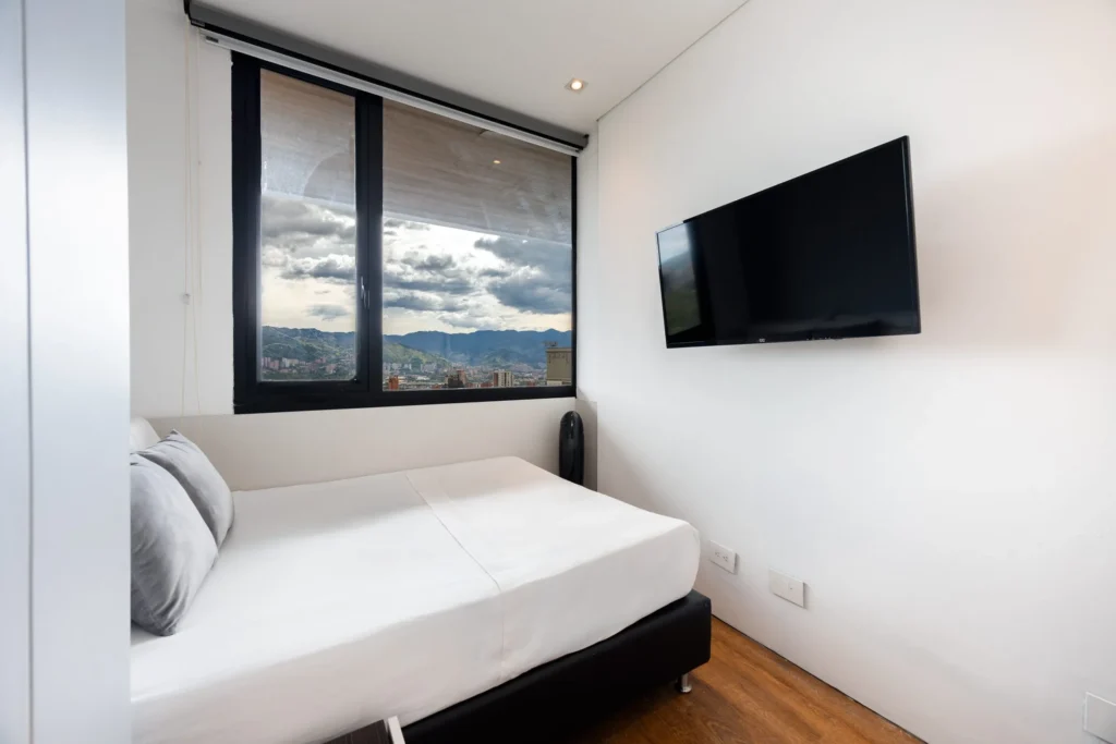 Energy-903-furnished-apartment-rentals-10