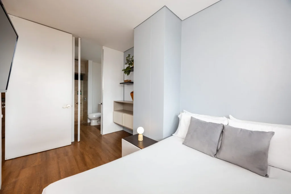 Energy-903-furnished-apartment-rentals-13
