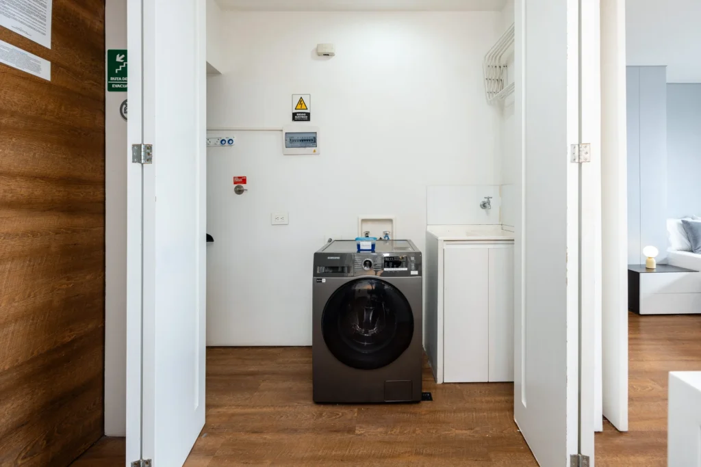 Energy-903-furnished-apartment-rentals-29