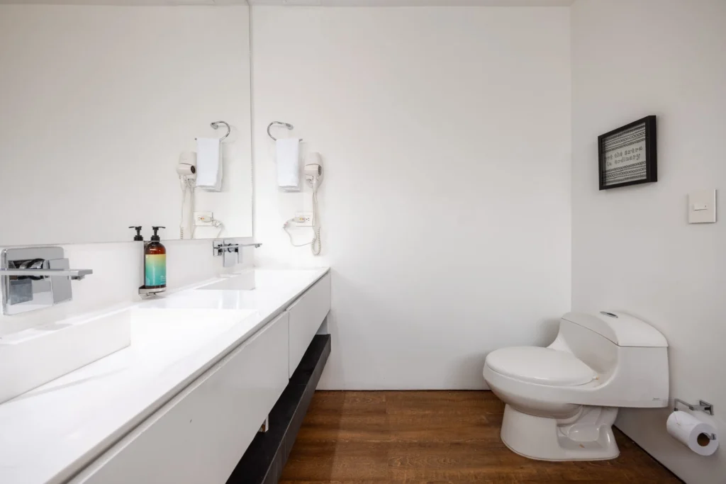 Energy-903-furnished-apartment-rentals-38