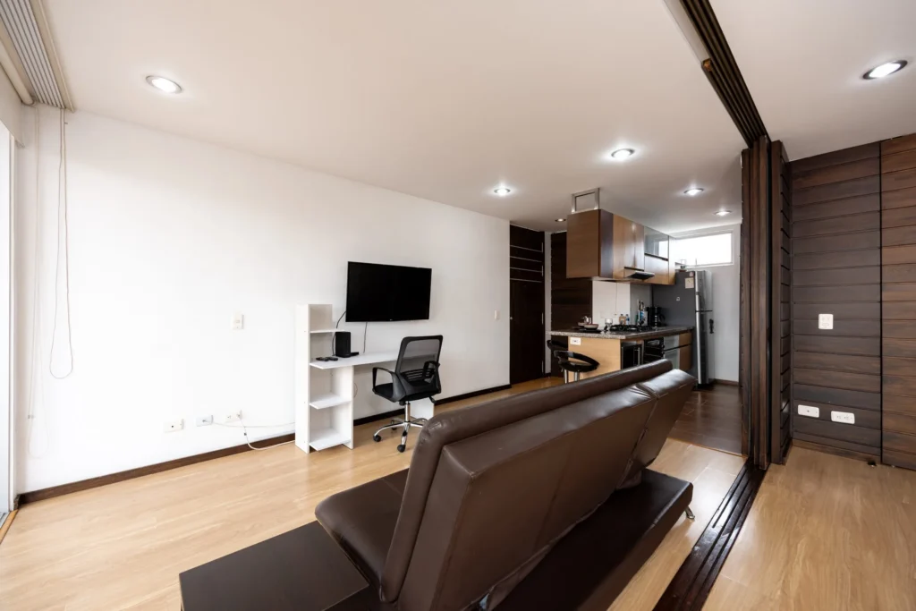 Moderatto-1004-furnished-rental-apartments-2