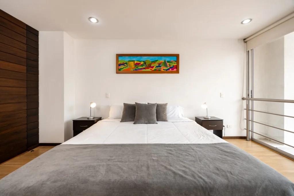 Moderatto-1004-furnished-rental-apartments-20