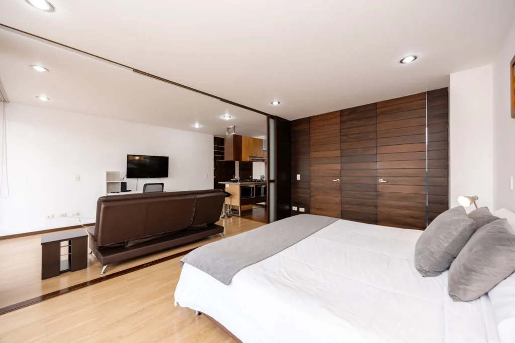 Moderatto-1004-furnished-rental-apartments-21