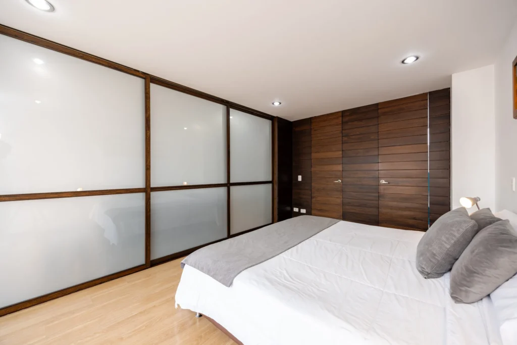 Moderatto-1004-furnished-rental-apartments-22