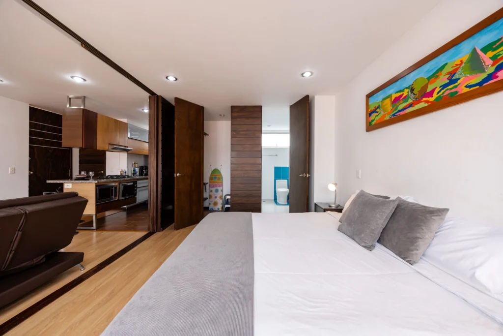 Moderatto-1004-furnished-rental-apartments-25