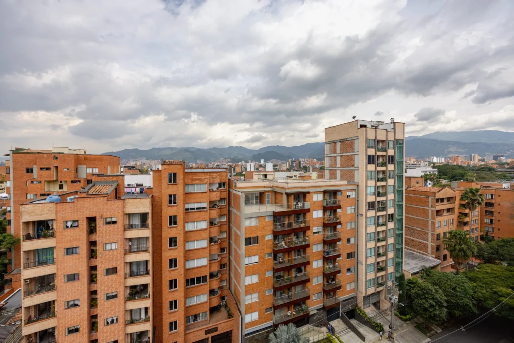 Moderatto-1004-furnished-rental-apartments-39
