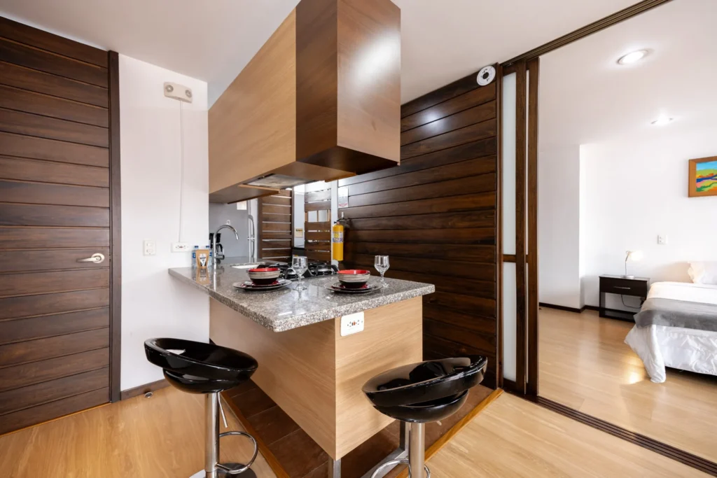 Moderatto-1004-furnished-rental-apartments-5