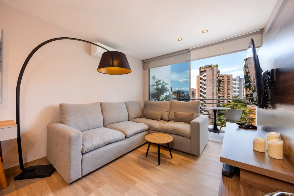 Next Avenue 904