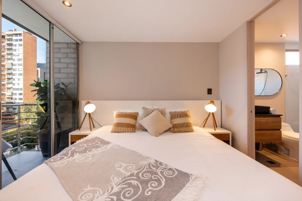 Next-Avenue-904-furnished-rental-apartments-13