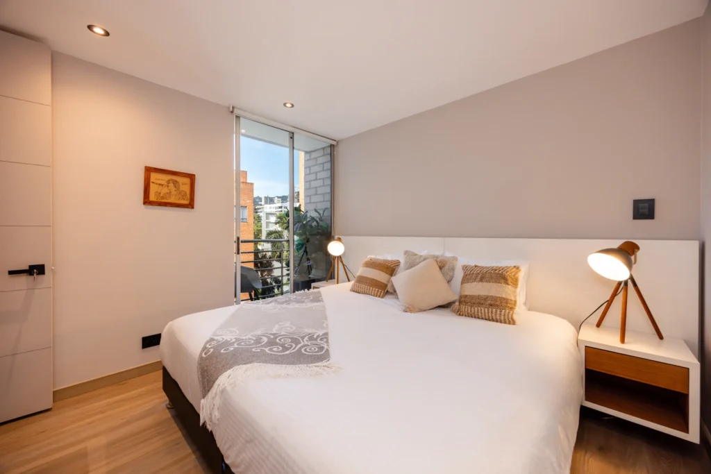 Next-Avenue-904-furnished-rental-apartments-14