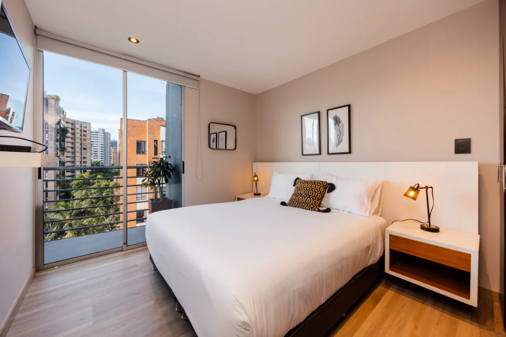 Next-Avenue-904-furnished-rental-apartments-21
