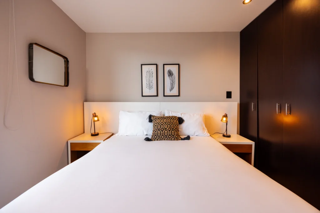 Next-Avenue-904-furnished-rental-apartments-23