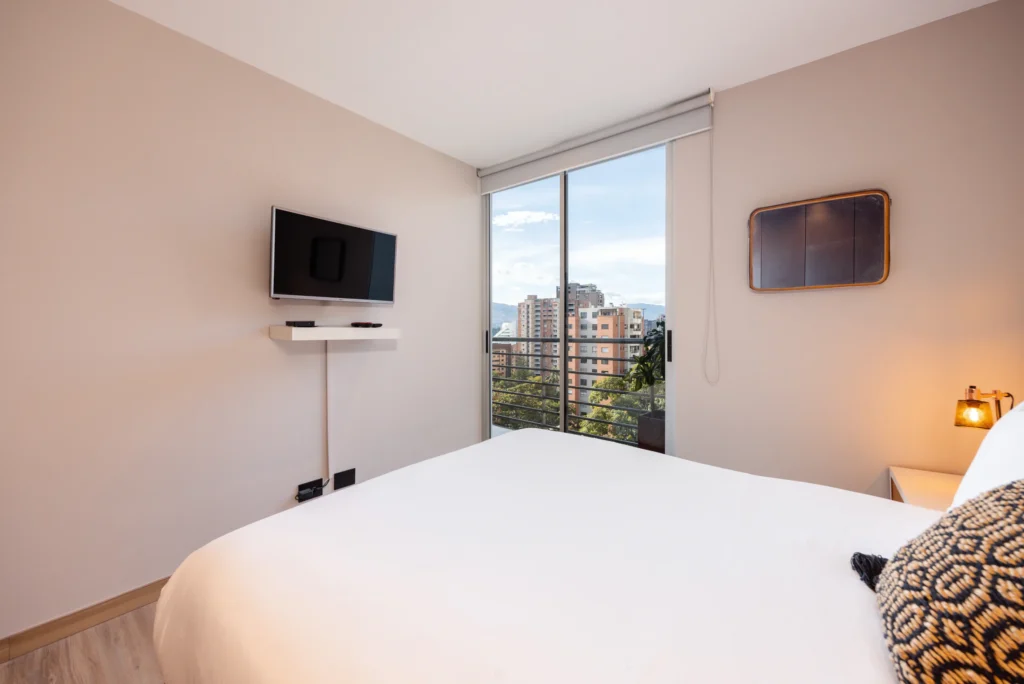 Next-Avenue-904-furnished-rental-apartments-25