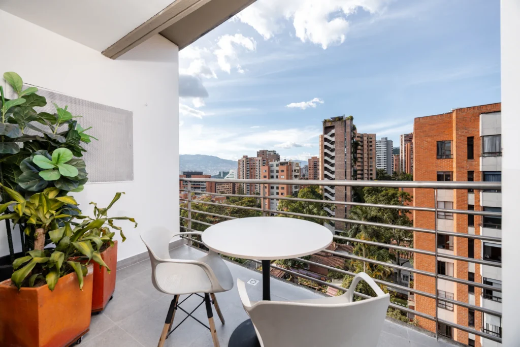 Next-Avenue-904-furnished-rental-apartments-37