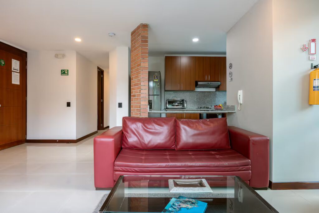 b52b72f0-f8f6-4c13-8cb7-15e971083407