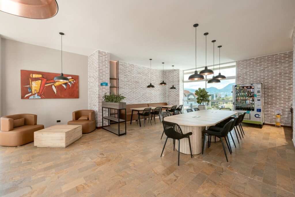 c5a4bef5-99a9-46dc-975f-7b1a8444bb7e