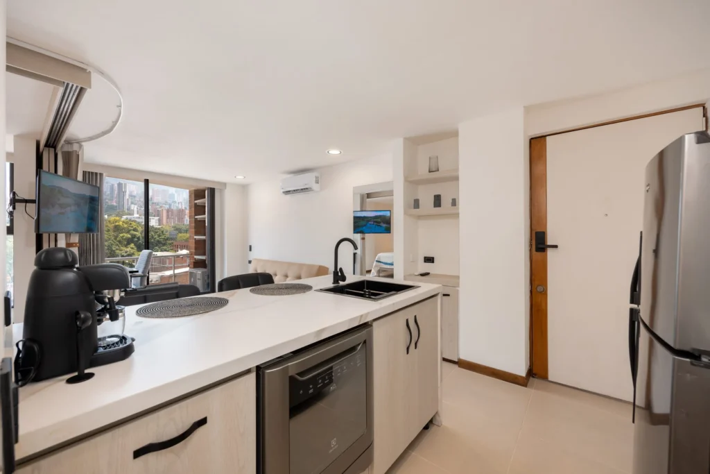 Traslaplaza-806-rentals-16