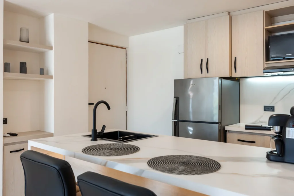 Traslaplaza-806-rentals-18