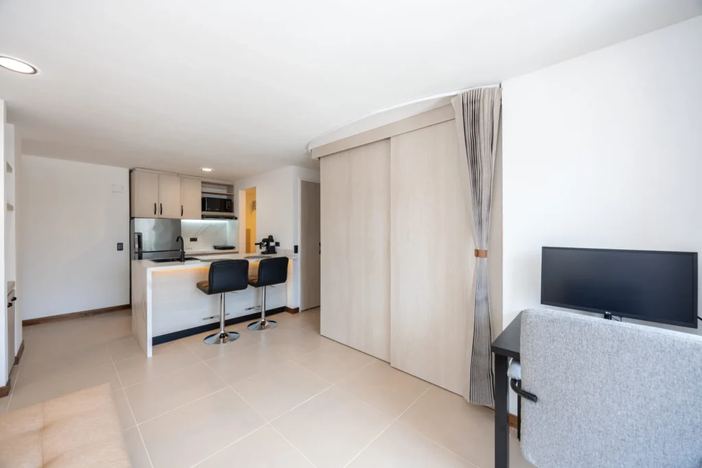 Traslaplaza-806-rentals-21