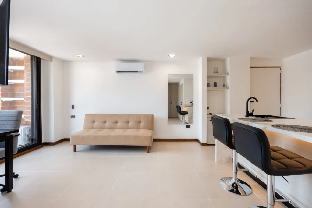 Traslaplaza-806-rentals-3