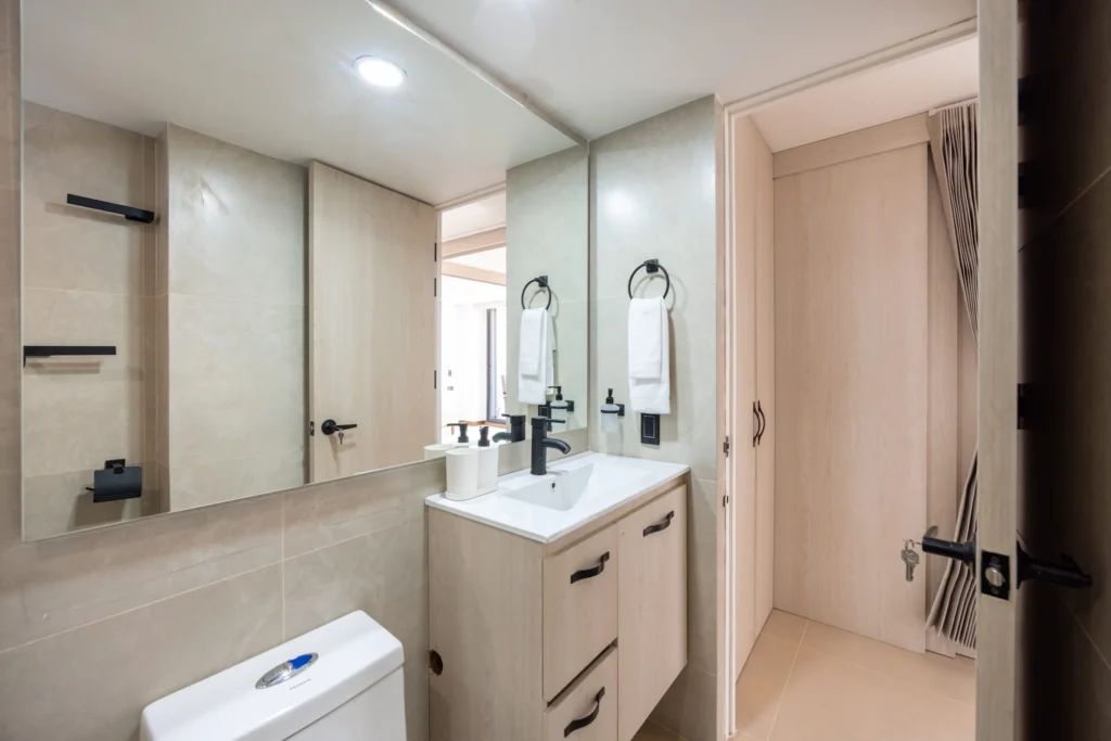 Traslaplaza-806-rentals-34