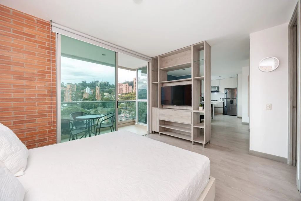 Blux-1404-short-term-rentals-21