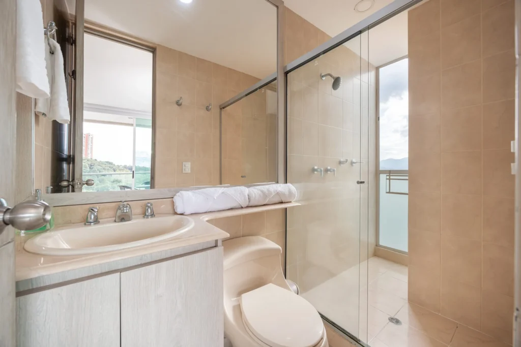 Blux-1404-short-term-rentals-23