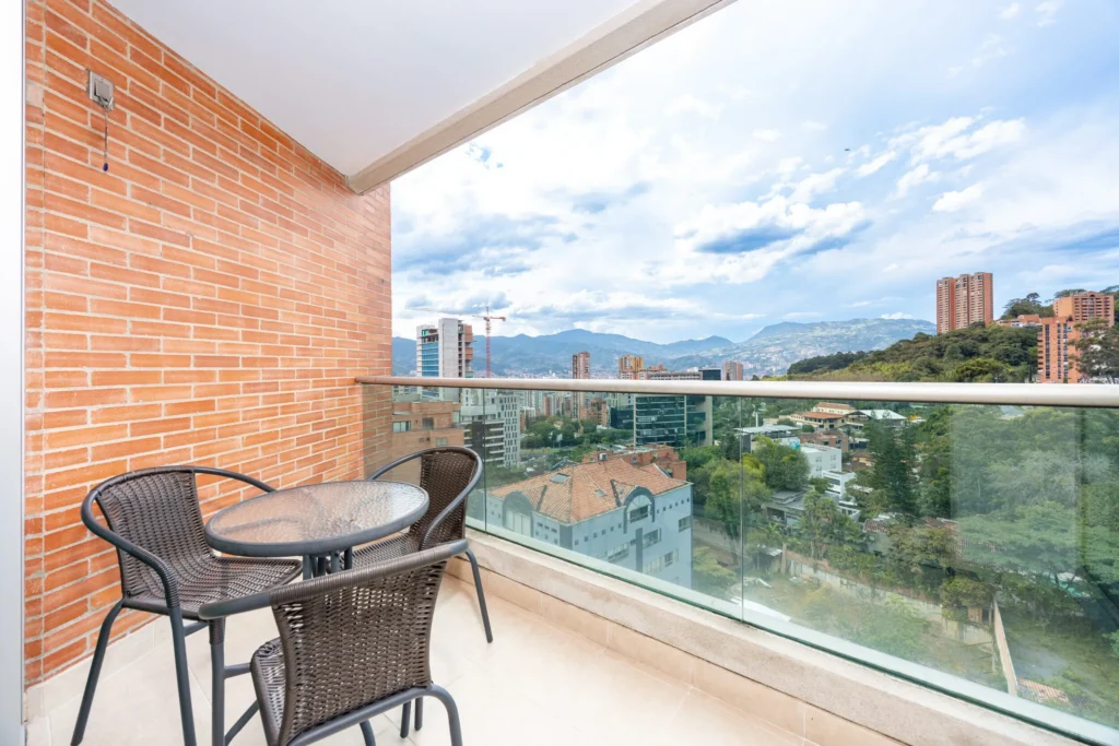 Blux-1404-short-term-rentals-26