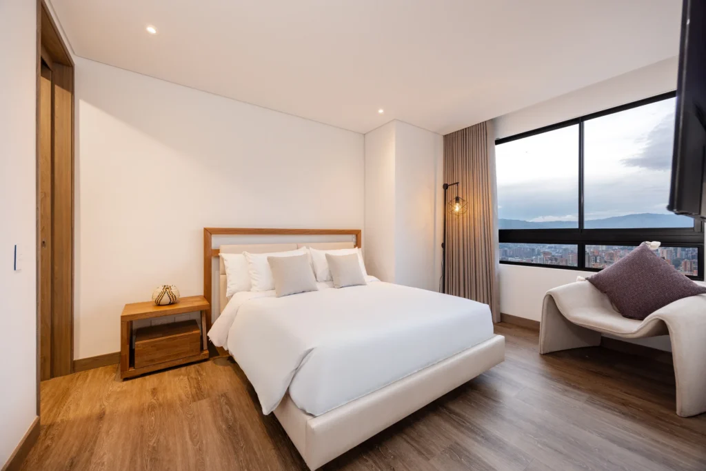 011-bedroom-one-wide