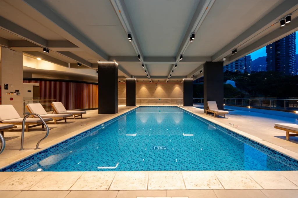 044-common-pool-evening-wide
