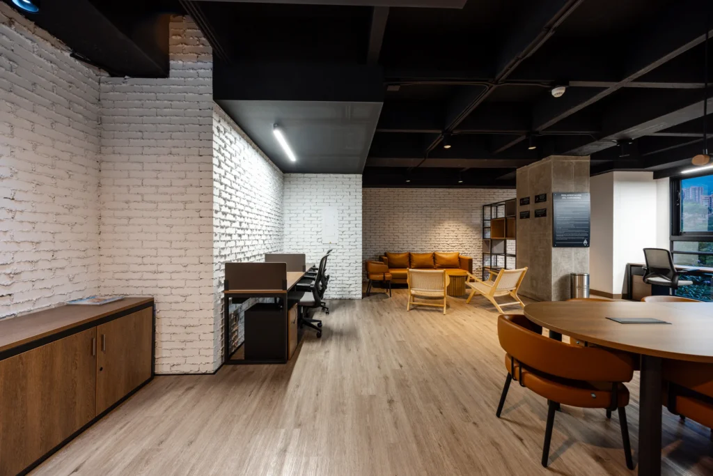 058-common-coworking-lounge