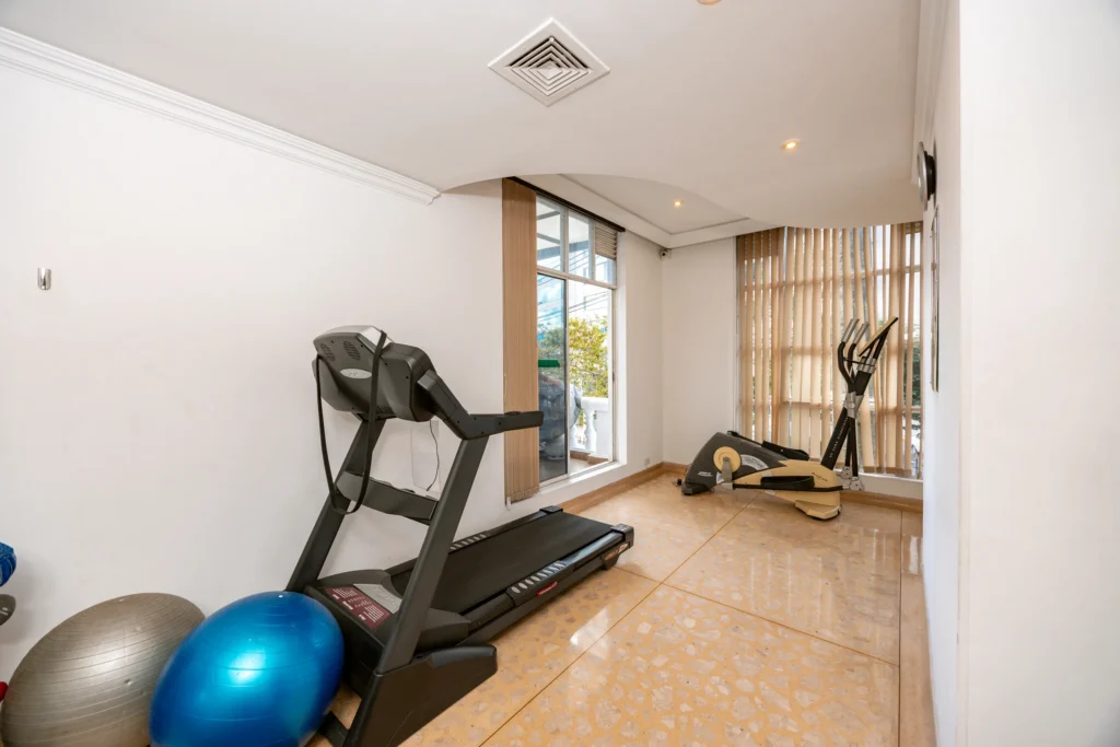 062-montecarlo_real_furnished_rentals-140