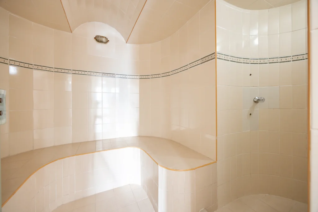 065-montecarlo_real_furnished_rentals-142