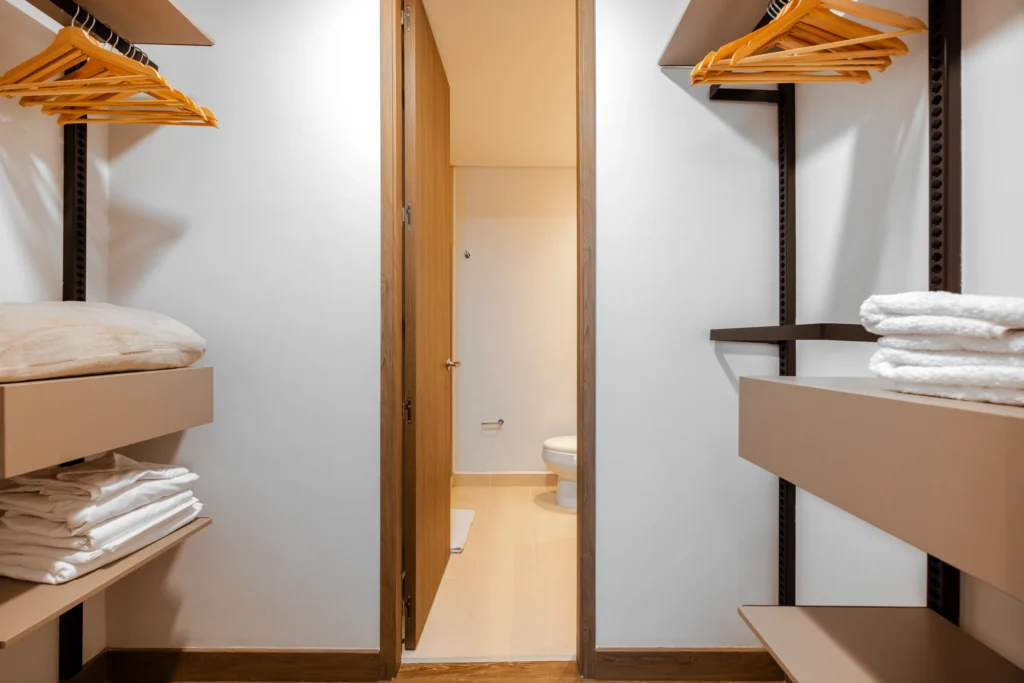 098-bedroom-one-walk-in-closet