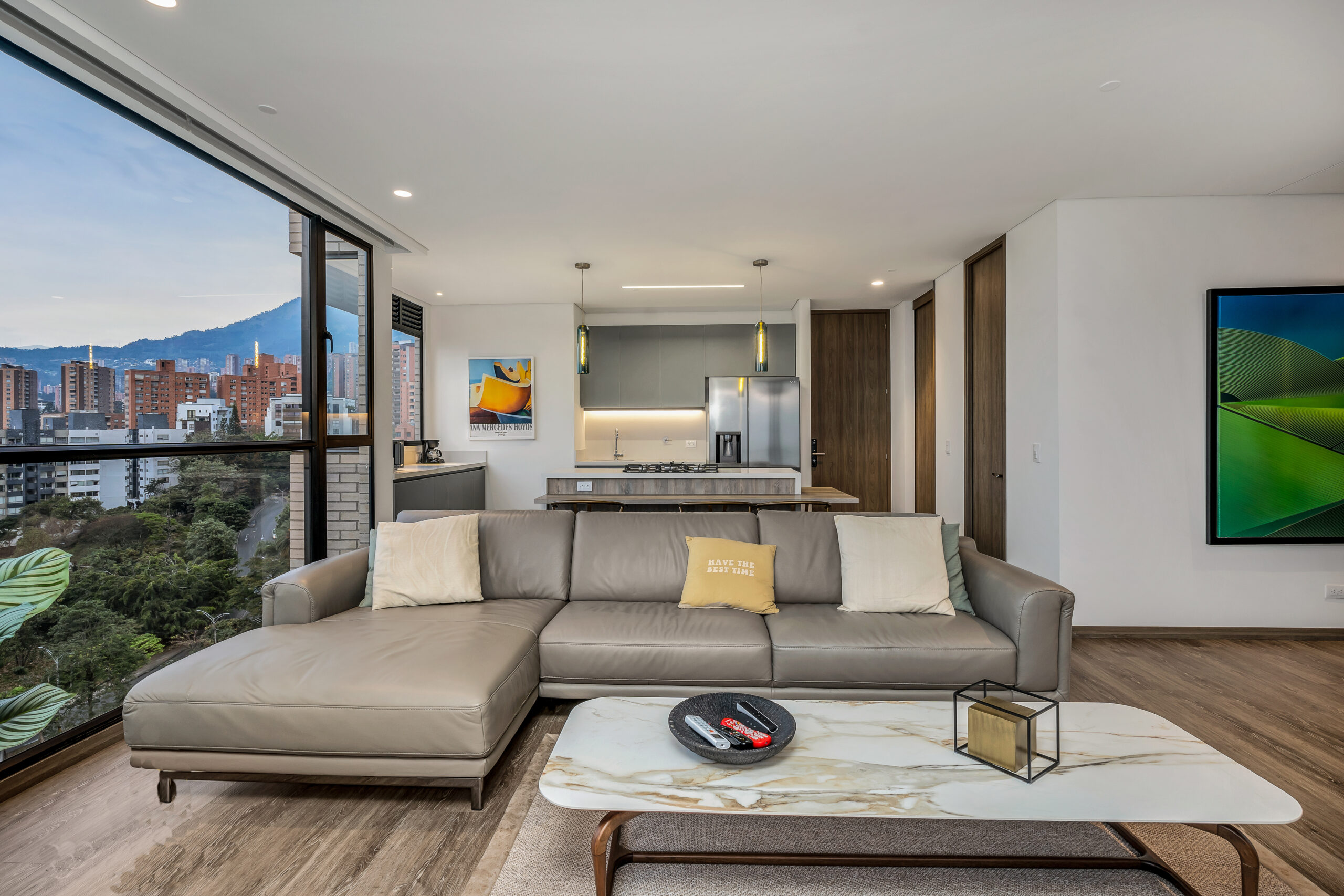 Tribeca 1002