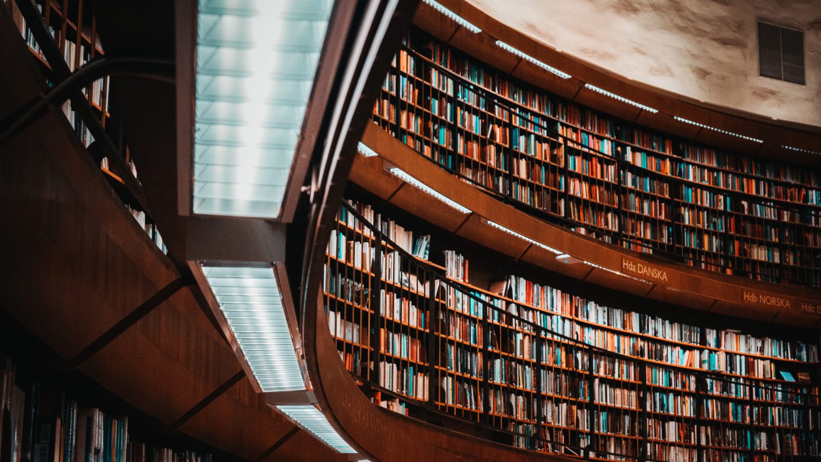 A Guide to the Best Libraries in Medellín