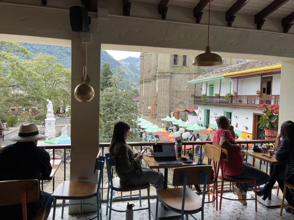 De Los Andes Cafe

