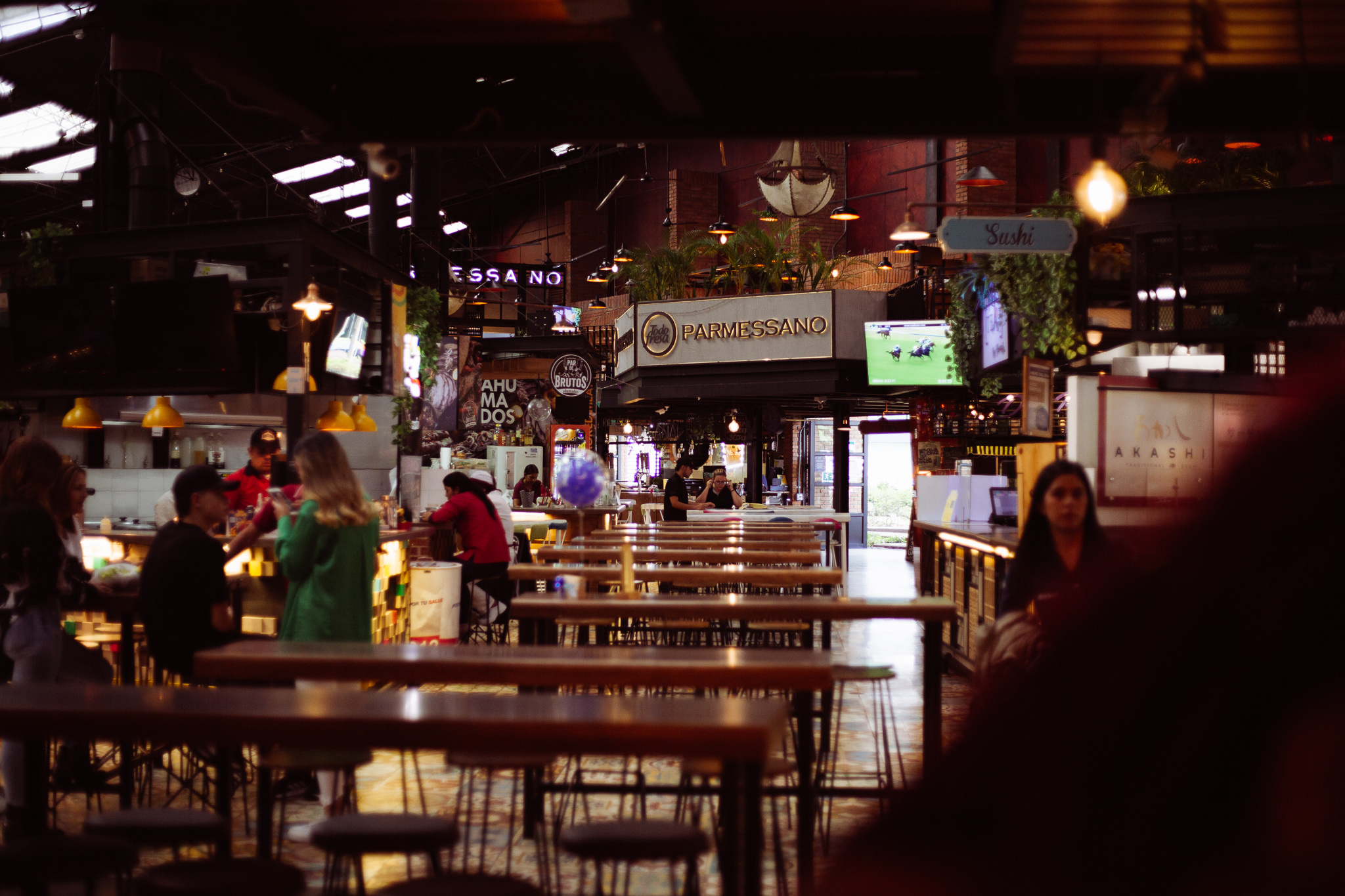 A Quick Guide to Medellín's Mercado del Rio - Casacol